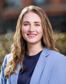 Profile Headshot Photo of Kenna Blaney